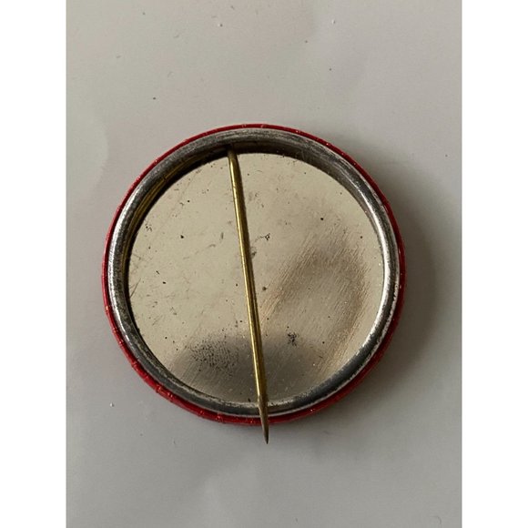 Vintage Boy Scout ''QQ'' Scouts Red Pinback Button Badge - Picture 3 of 3